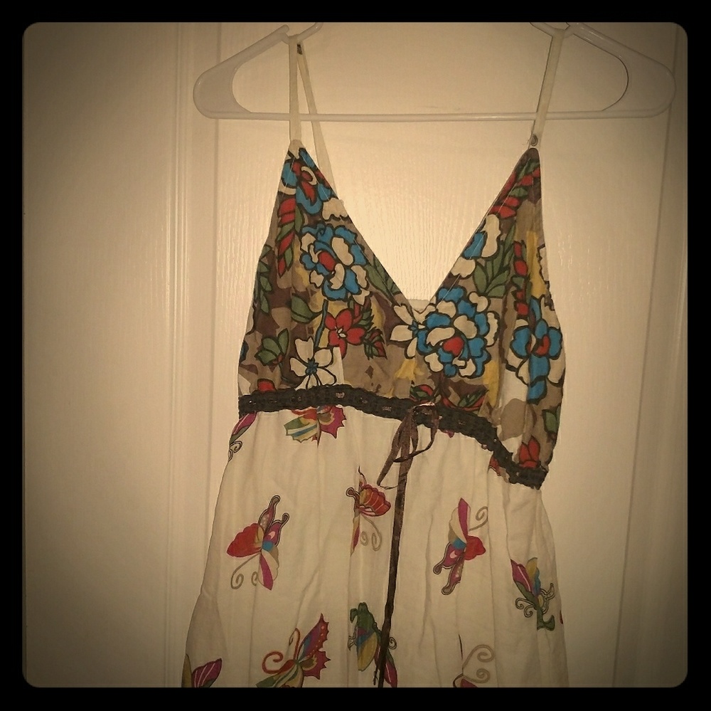 Sundress Size Medium. Like new condition